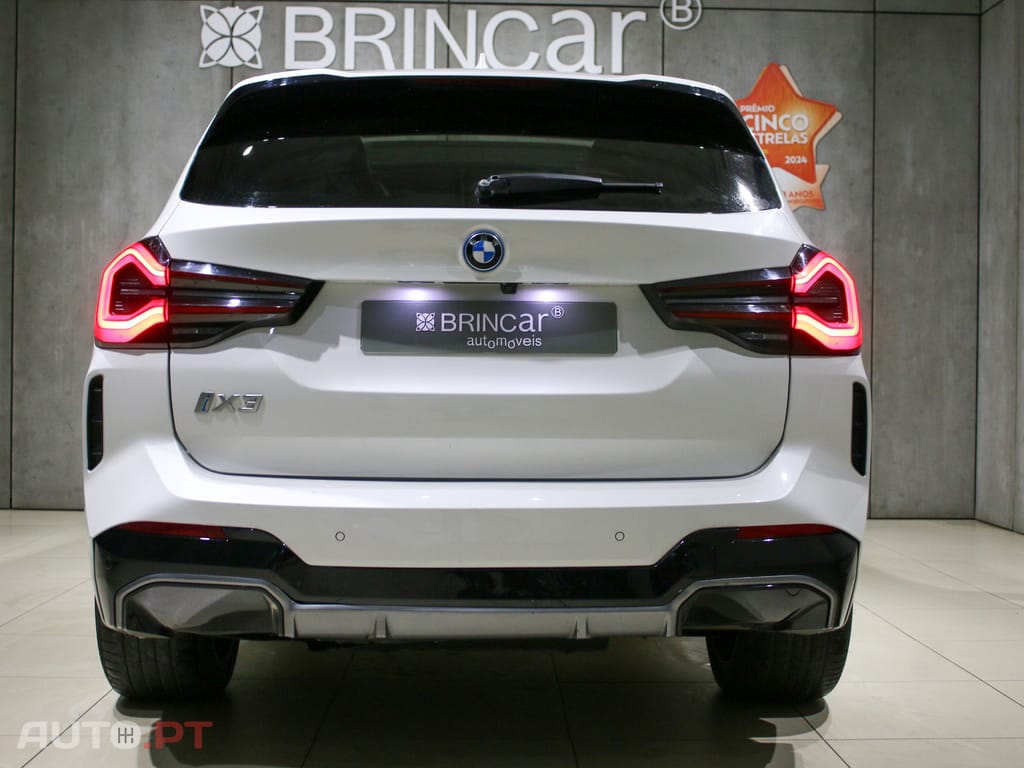 BMW iX3 M Sport Impressive