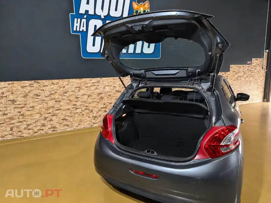 Peugeot 208 1.6 e-HDi Allure