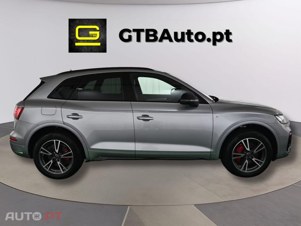 Audi Q5 50 TFSIe quattro S-Line I.V.A DEDUTÍVEL  