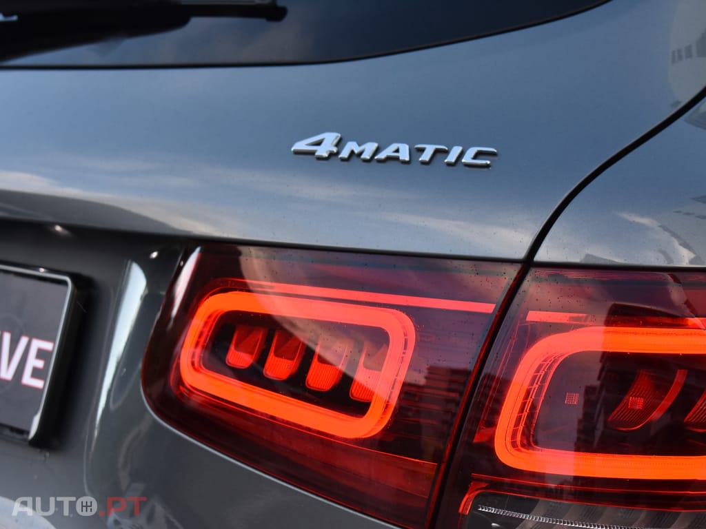 Mercedes-Benz GLC 300 de 4Matic 9G-TRONIC AMG Line