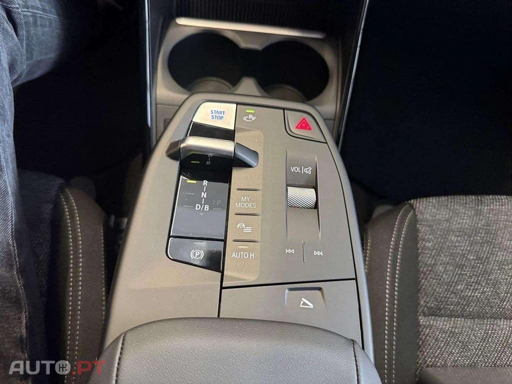 BMW iX2 eDrive20 