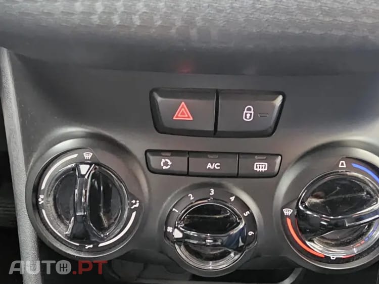 Peugeot 2008 1.2 PureTech Signature