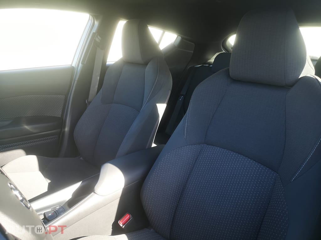 Toyota C-HR 1.8 HSD Comfort+P.Style