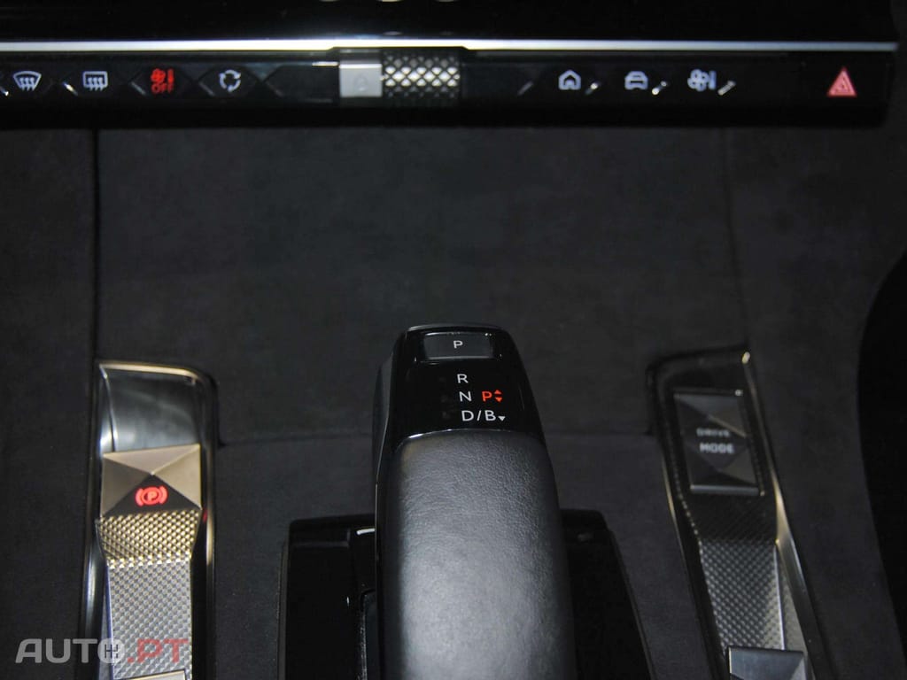 DS DS7 E-Tense Performance Line