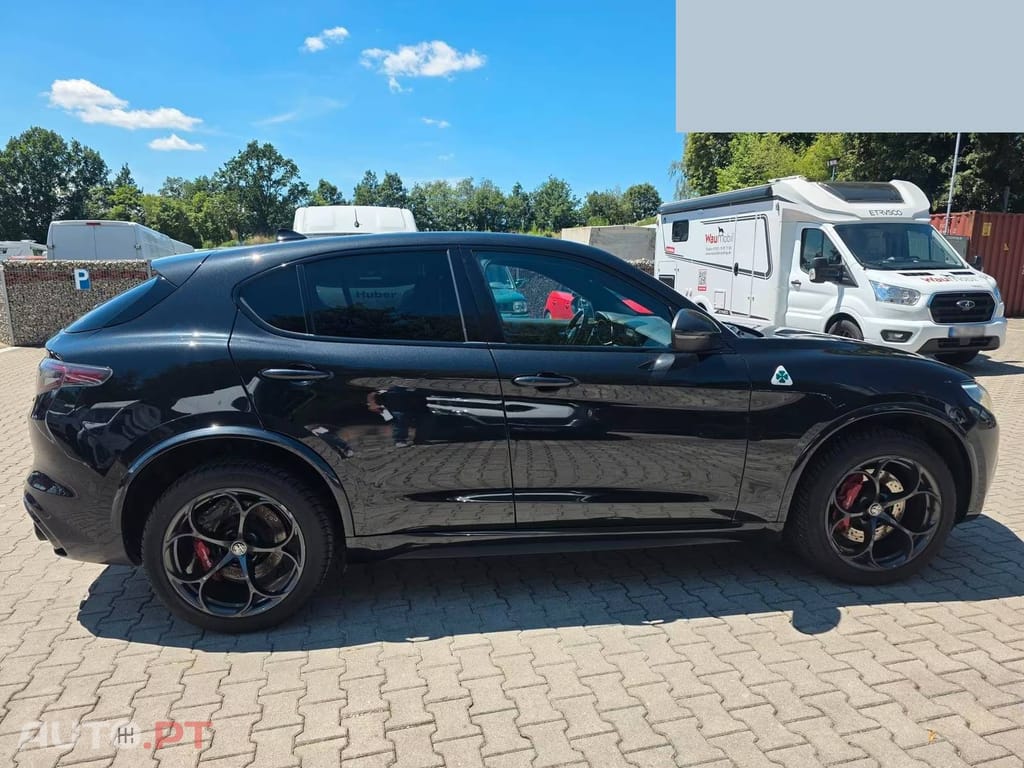 Alfa Romeo Stelvio 2.9 T Quadrifoglio V6
