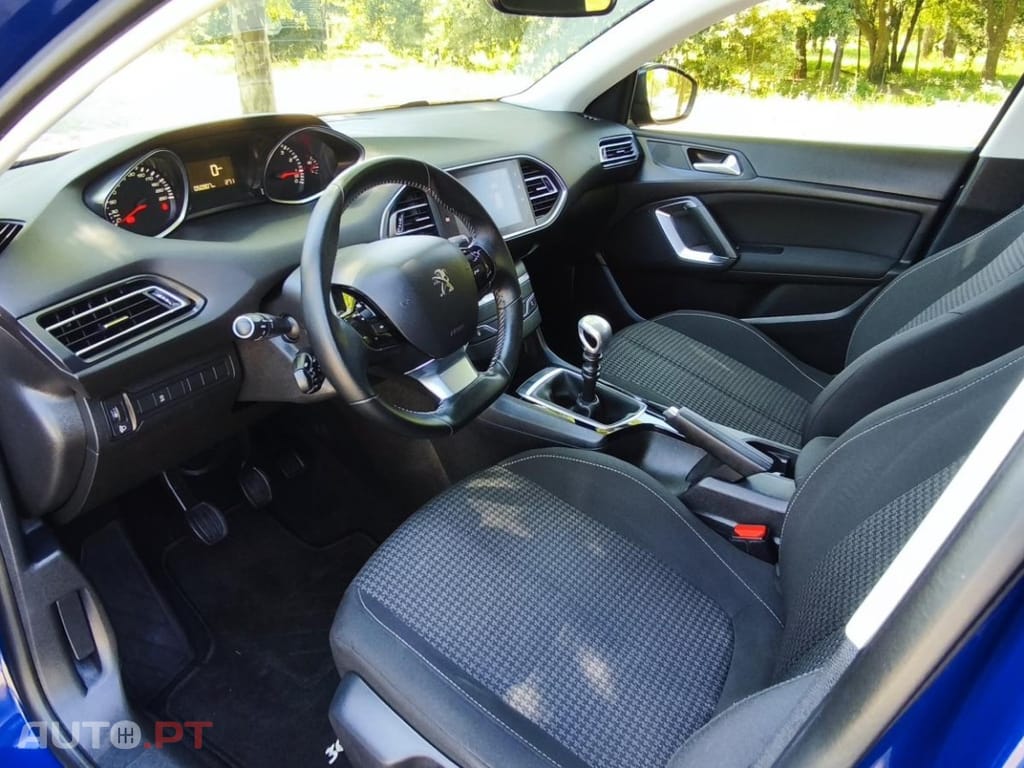 Peugeot 308 1.2 PureTech Allure