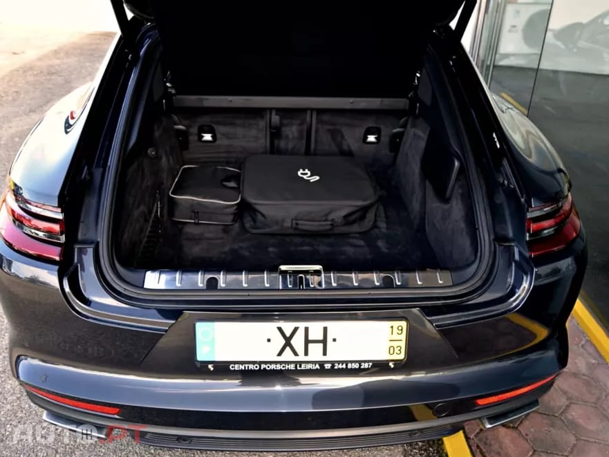 Porsche Panamera 4 E-Hybrid