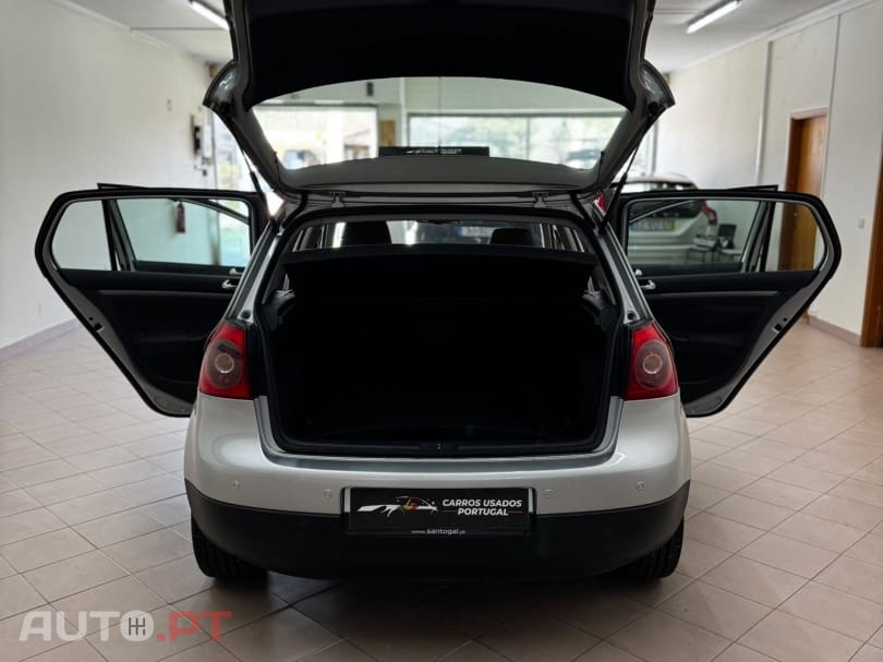 Volkswagen Golf 1.9 TDi Confortline DSG