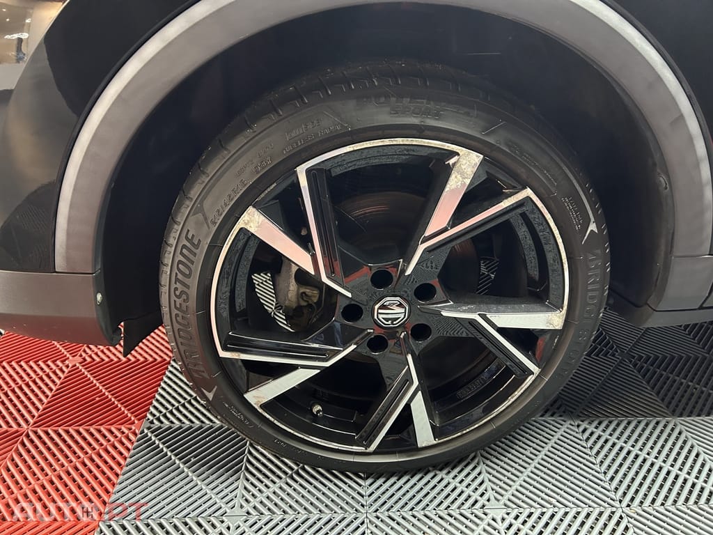 MG ZS EV 44.5 kWh Luxury