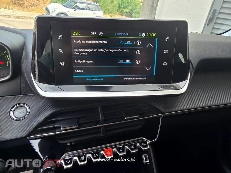 Peugeot E-208 Active