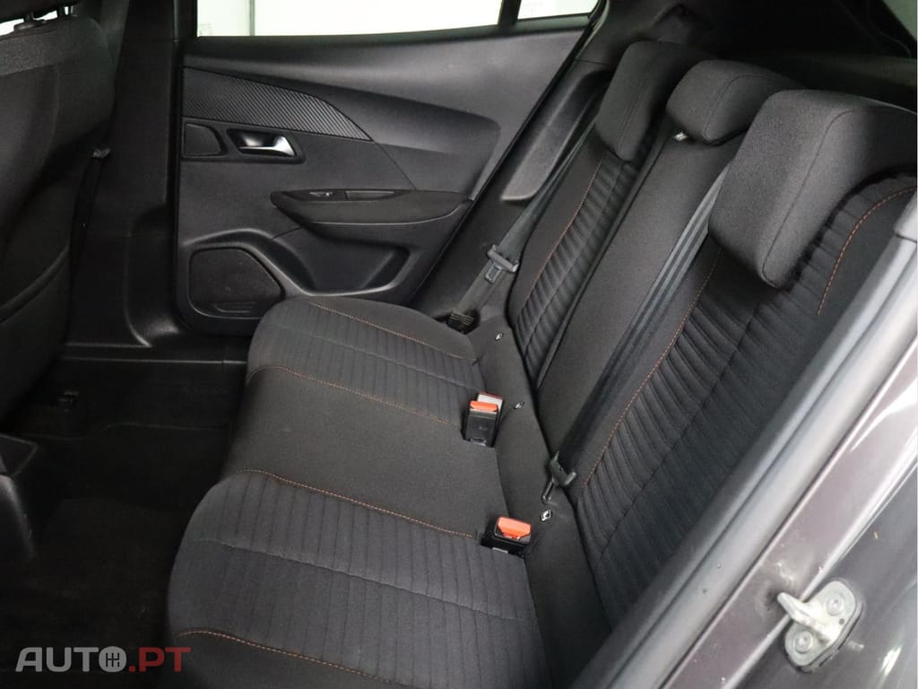 Peugeot 2008 1.5 BlueHDi  Active Pack EAT8