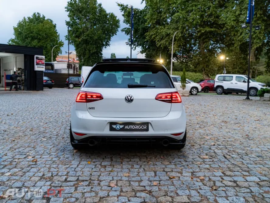 Volkswagen Golf 2.0 TSi GTi Performance