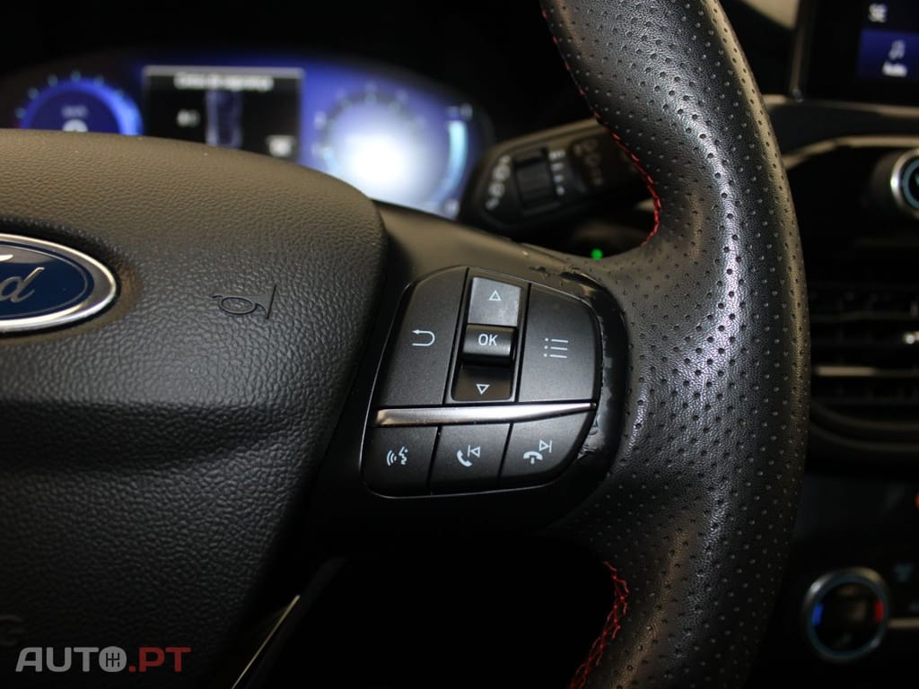 Ford Kuga 1.5 ECOBOOST ST LINE