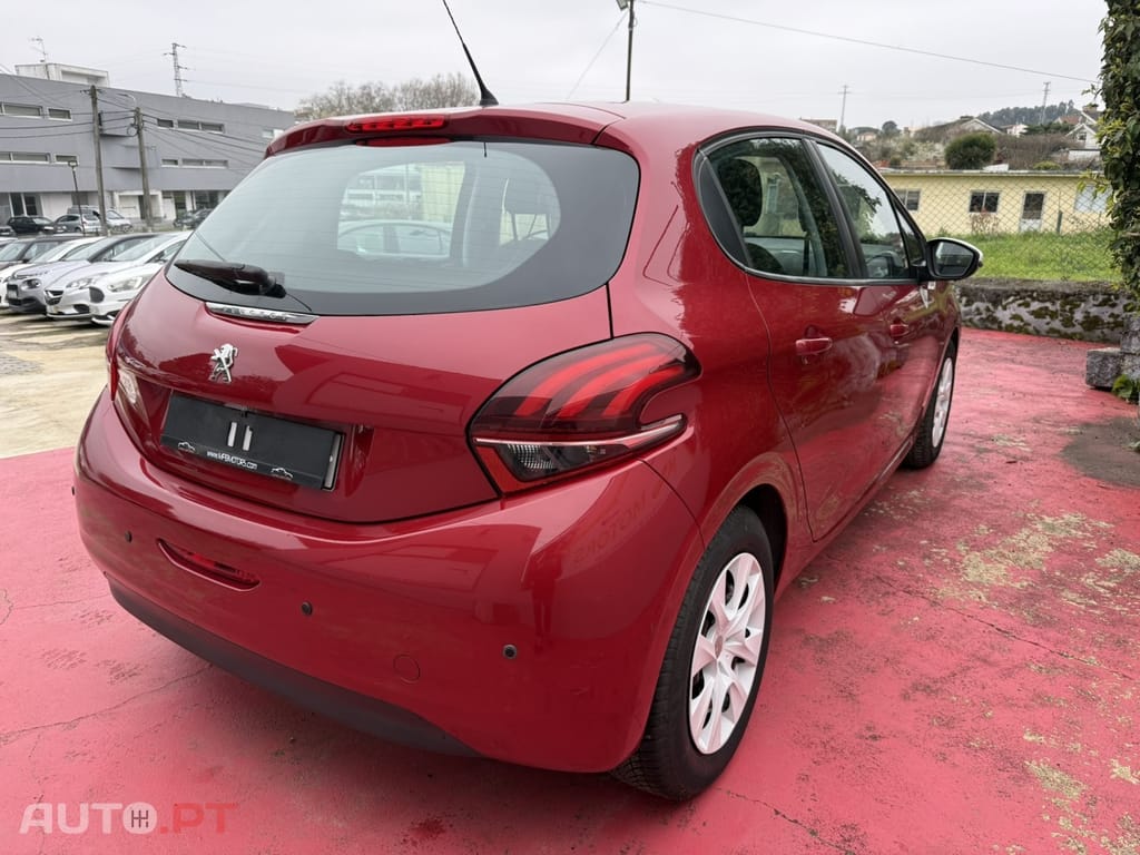 Peugeot 208 PureTech 68 Like