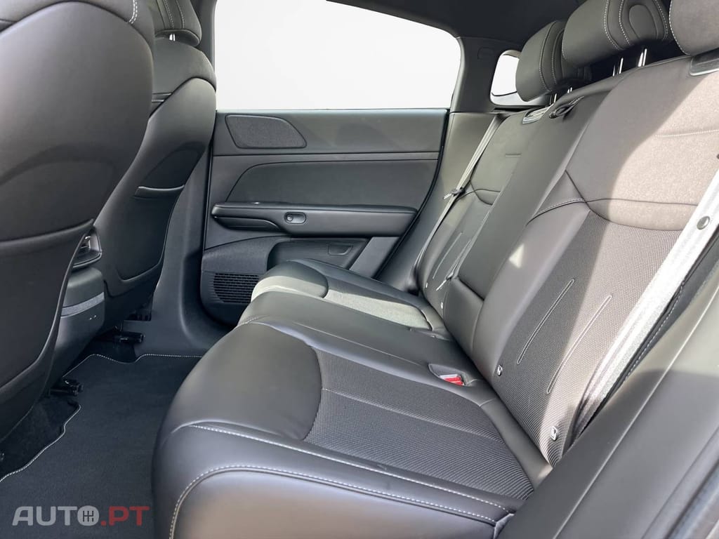 XPeng G6 87.5 kWh AWD Performance