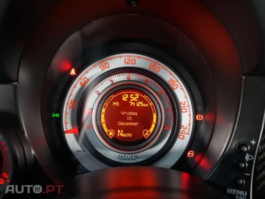 Abarth 695 Outro