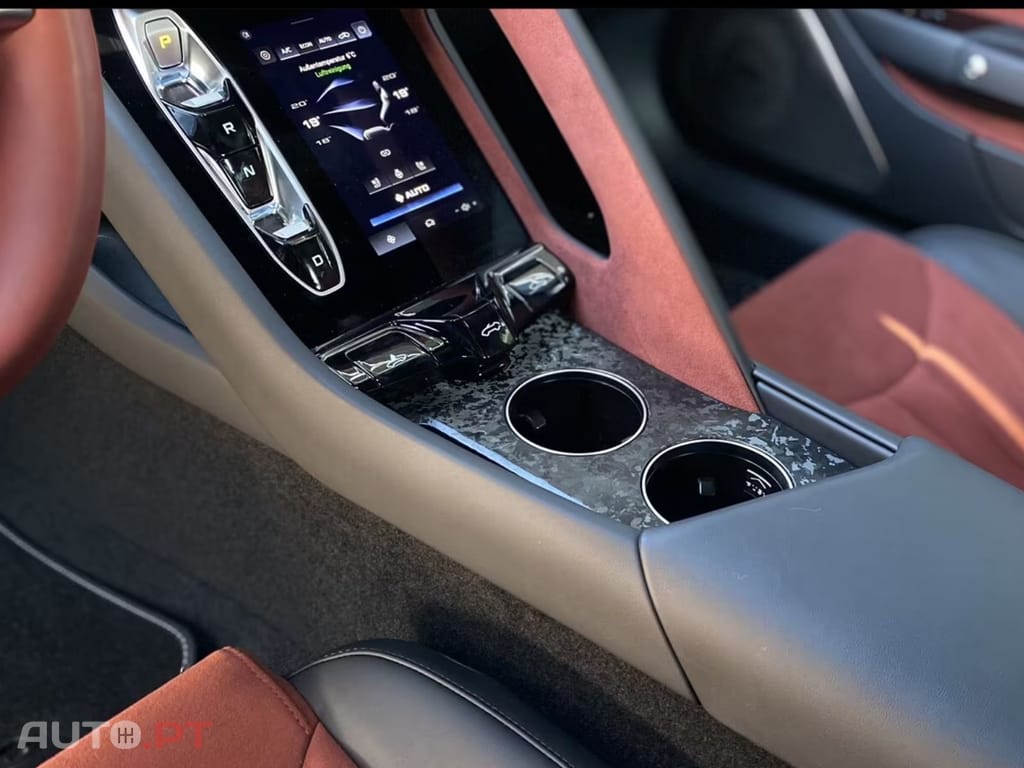 MG Cyberster Roadster 