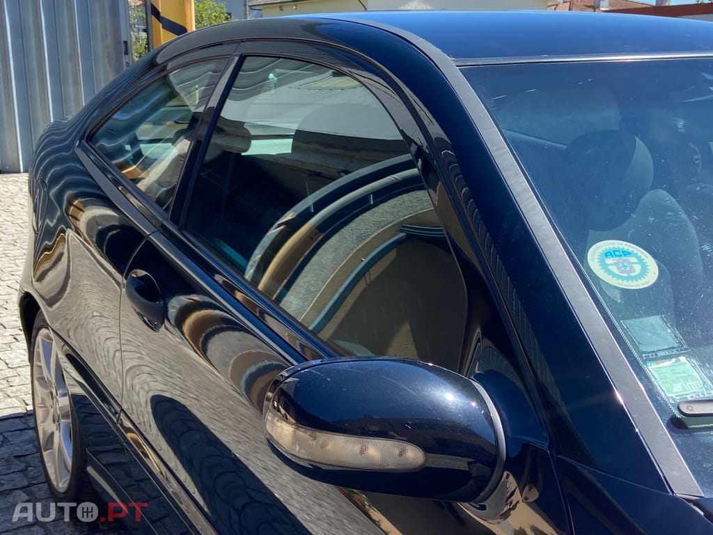 Mercedes-Benz C 220 CDI COUPE