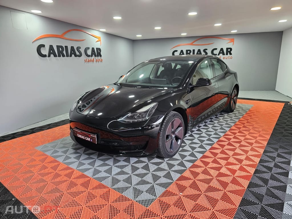 Tesla Model 3 Standard Range Plus RWD