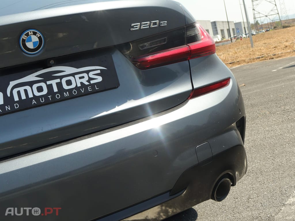 BMW 320 e Pack M Auto