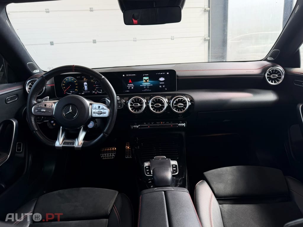 Mercedes-Benz CLA 35 AMG AMG 4MATIC Shooting Brake