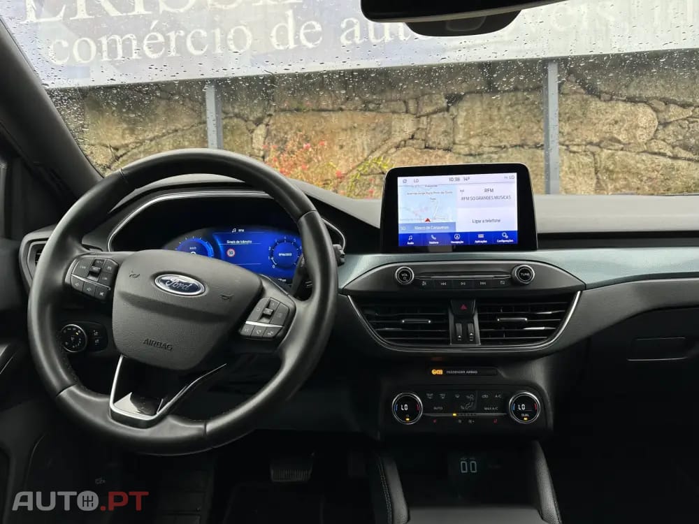 Ford Focus SW 1.0 EcoBoost Active Aut. — fotografia 16