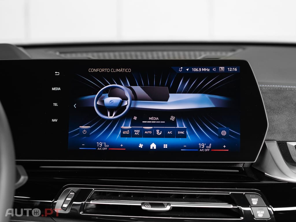 BMW iX2 xDrive30 Pack Desportivo M Pro