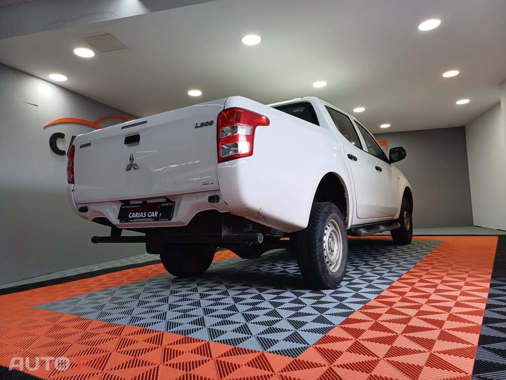 Mitsubishi L200 4X2