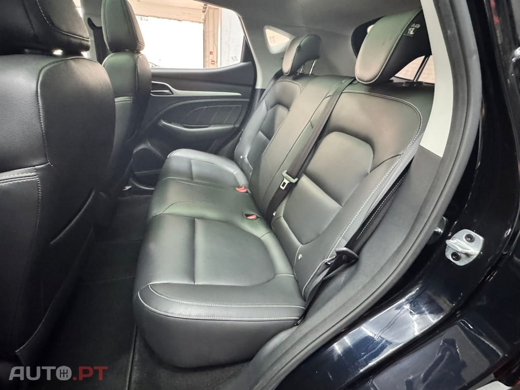 MG ZS 44.5 kWh Luxury