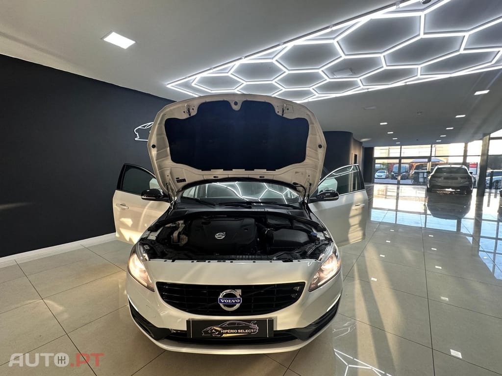 Volvo V60 2.0 D4 Momentum Eco