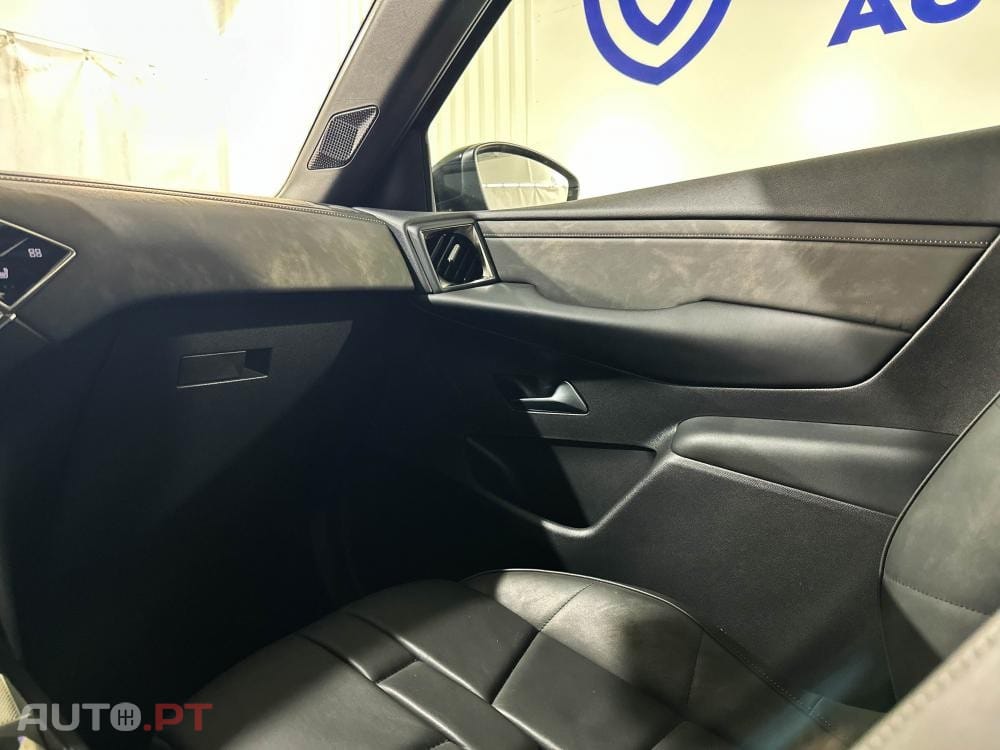 DS DS3 Crossback E-Tense Performance Line