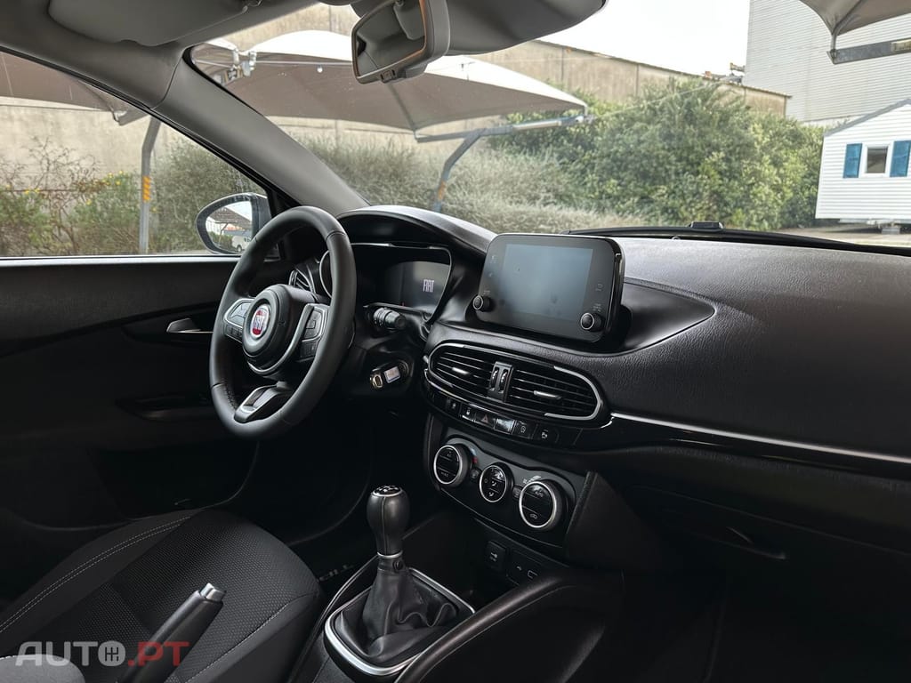 Fiat Tipo 1.3 M-Jet Easy J17