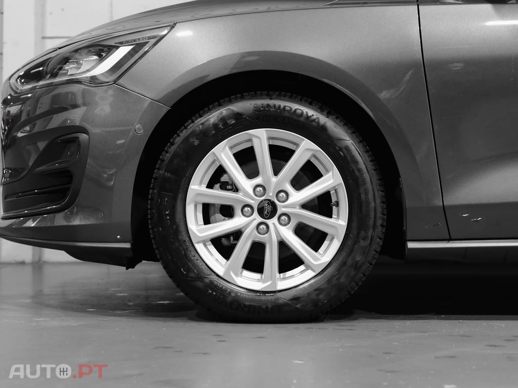 Ford Focus 1.0 EcoBoost MHEV Titanium