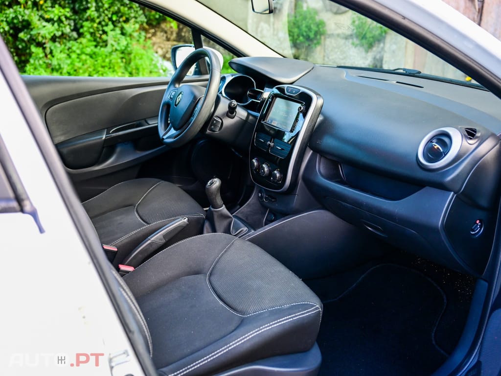 Renault Clio Sport Tourer 0.9 TCE Limited