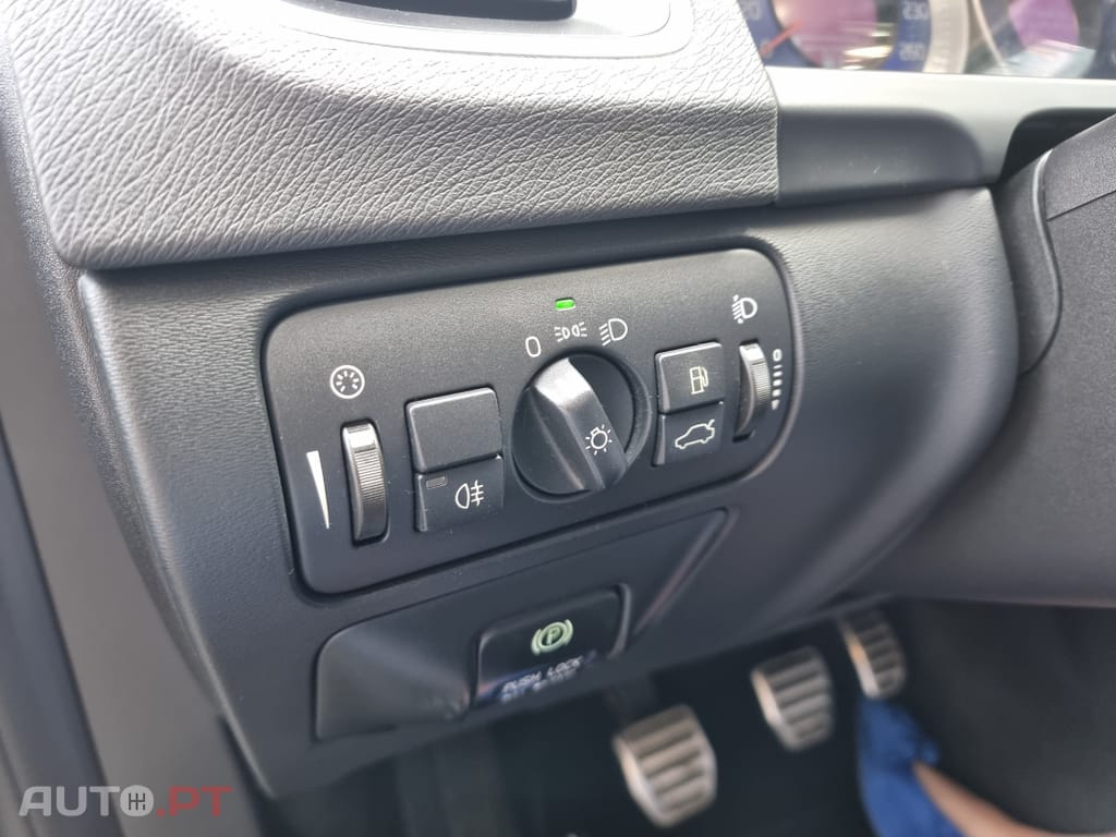 Volvo V60 1.6 D2 R-Design