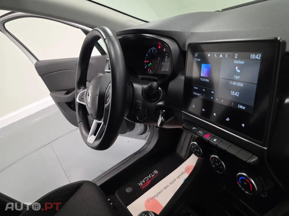 Renault Clio 1.0 TCe Evolution — fotografia 75