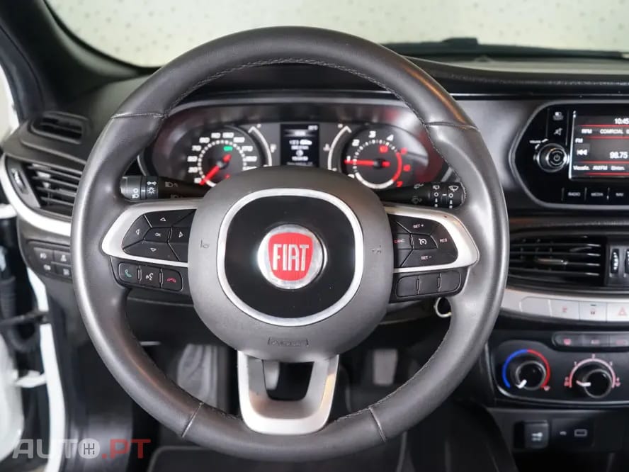 Fiat Tipo 1.3 M-Jet Street