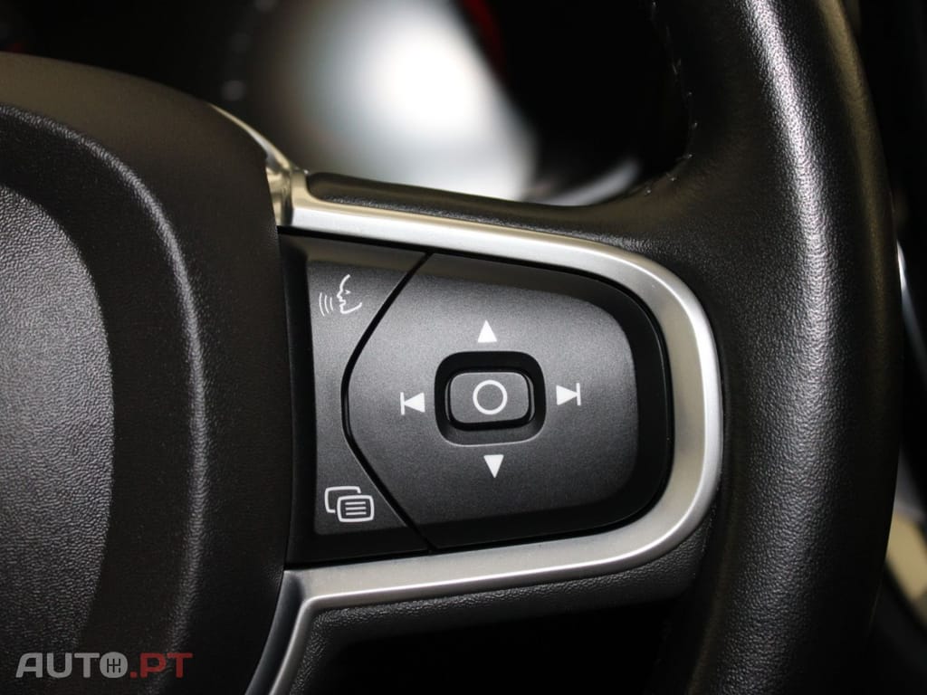 Volvo V60 2.0 B4 MOMENTUM CORE GEARTRONIC 5D I.V.A DEDUTIVEL