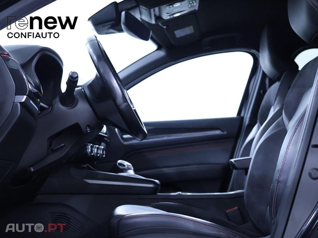Renault Arkana RS LINE E-TECH HIBRIDO140