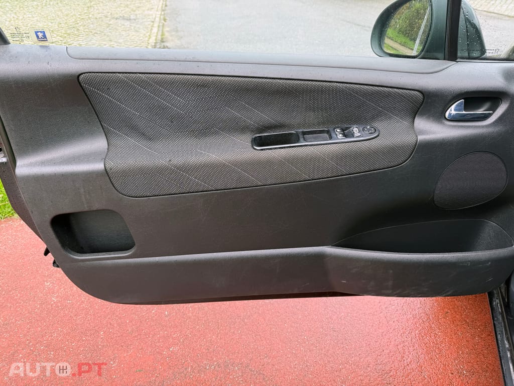 Peugeot 207 1.4 Sport