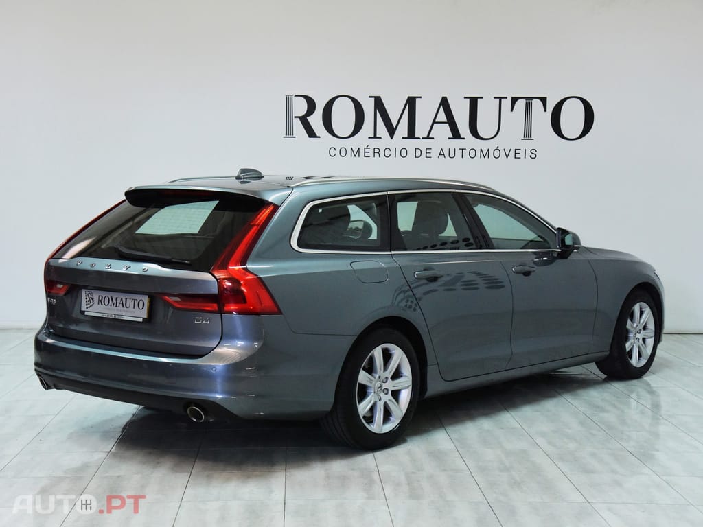 Volvo V90 2.0 D4 Momentum Geartronic