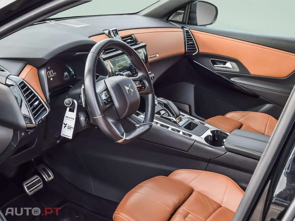 DS DS7 Crossback E-Tense 4x4 Opera EAT8