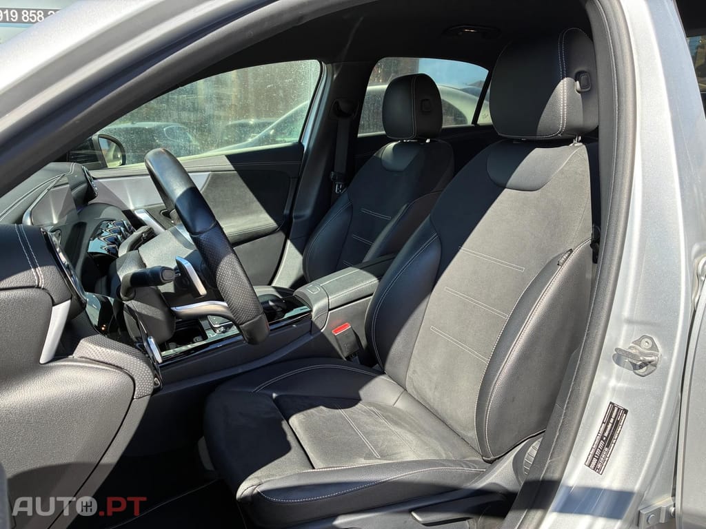 Mercedes-Benz A 250 e AMG Line