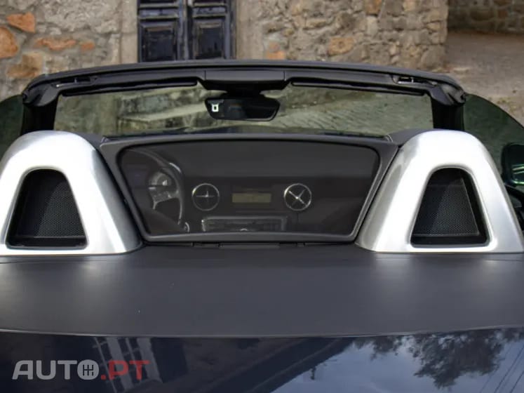 Mercedes-Benz SLK 200 Outro