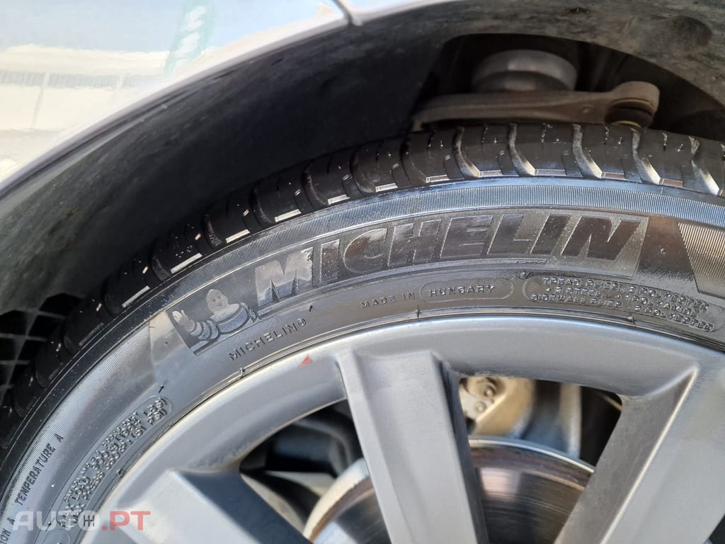 Land Rover Velar 2.0 R-Dynamic 241cv