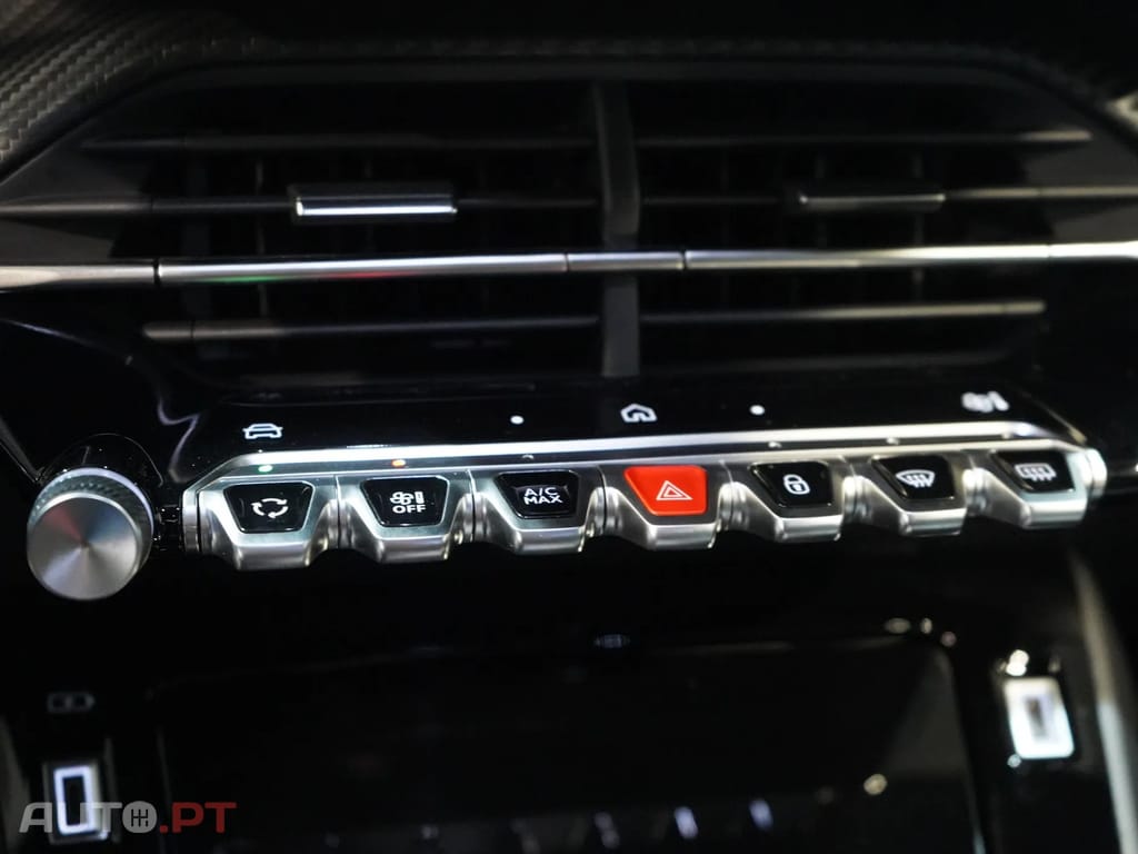 Peugeot 2008 1.2 Hybrid Allure e-DCS6