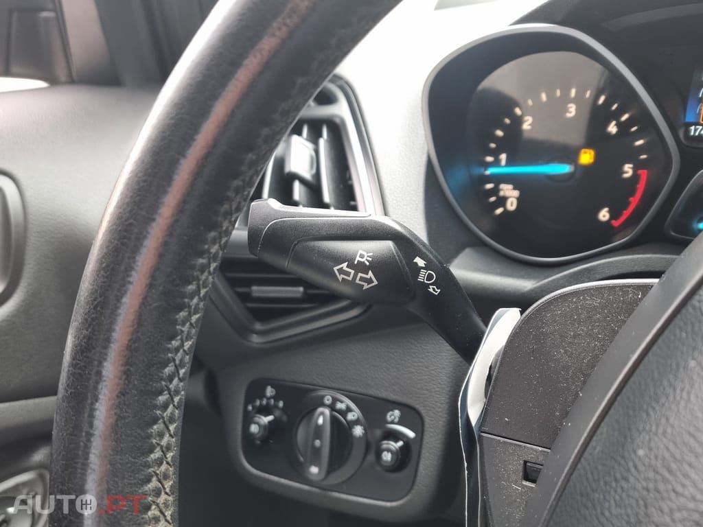 Ford Kuga 1.5 TDCi Titanium