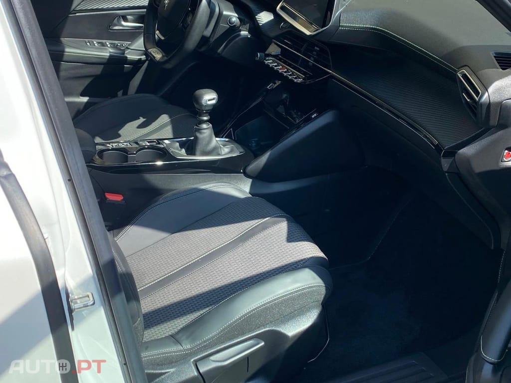 Peugeot 2008 Peugeot 2008 1.5 BlueHdi GT