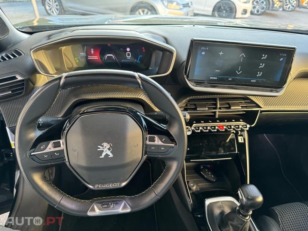 Peugeot 2008 1.2 PureTech GT