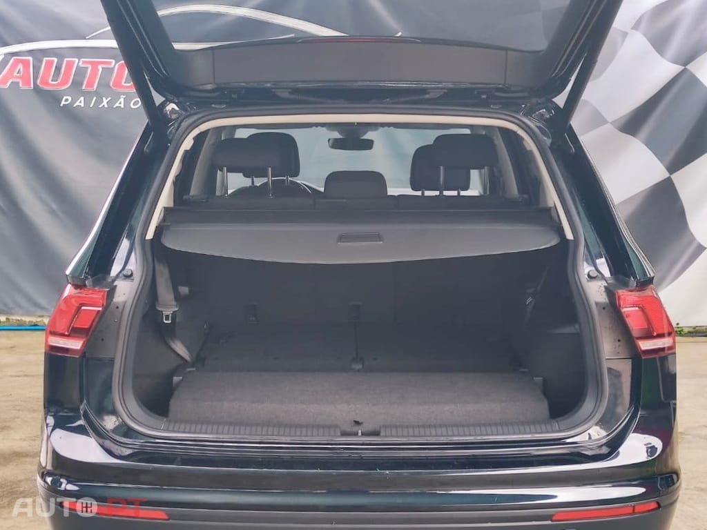 Volkswagen Tiguan Allspace 2.0 TDI Confortline DSG